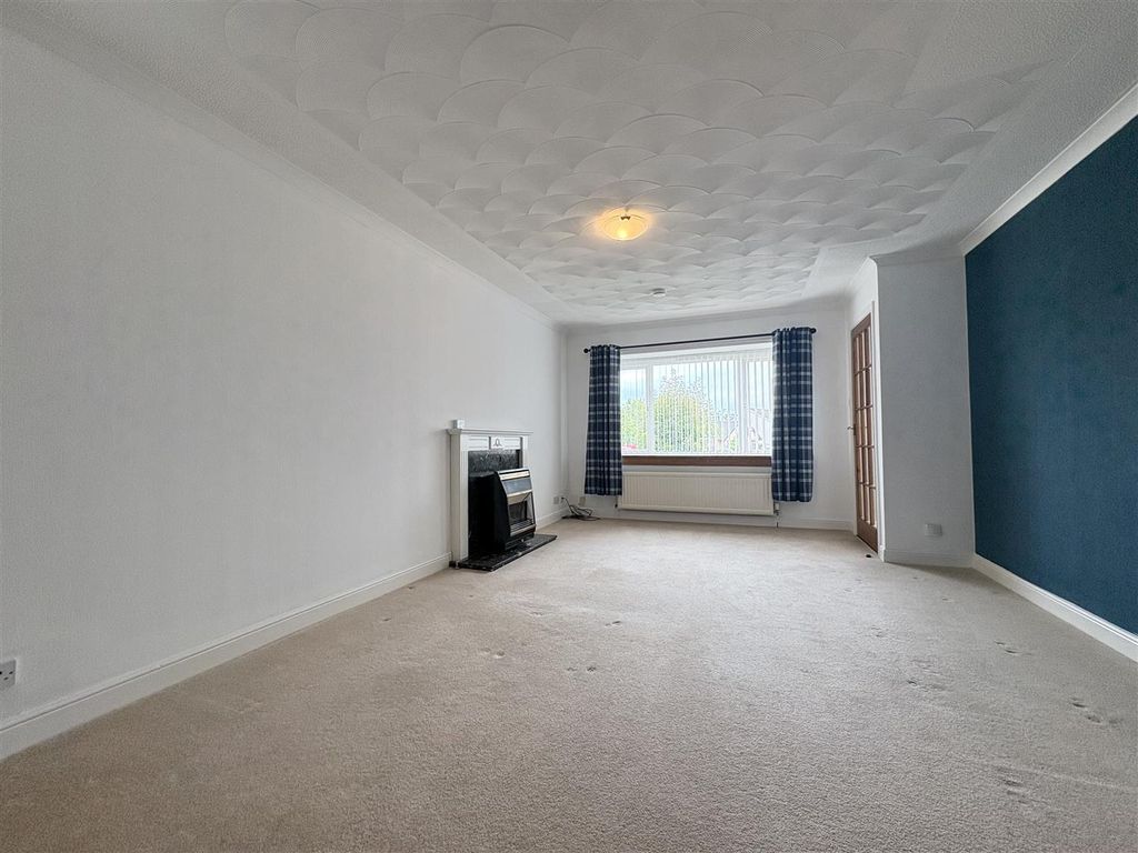 Property photo 2 of 14 2