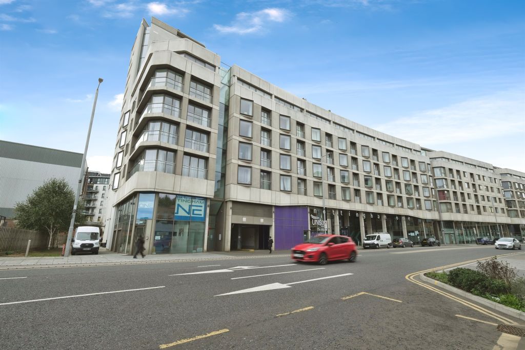 Property photo 1 of 16