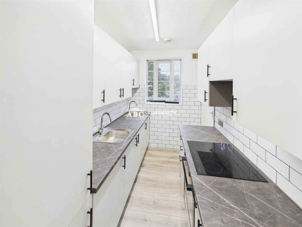 Property photo 2 of 11 Cam03215G0-Pr0091-Still001.Jpg