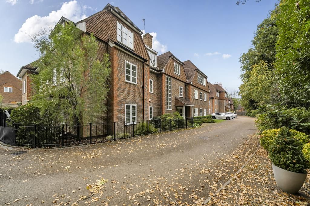 Property photo 3 of 22 External