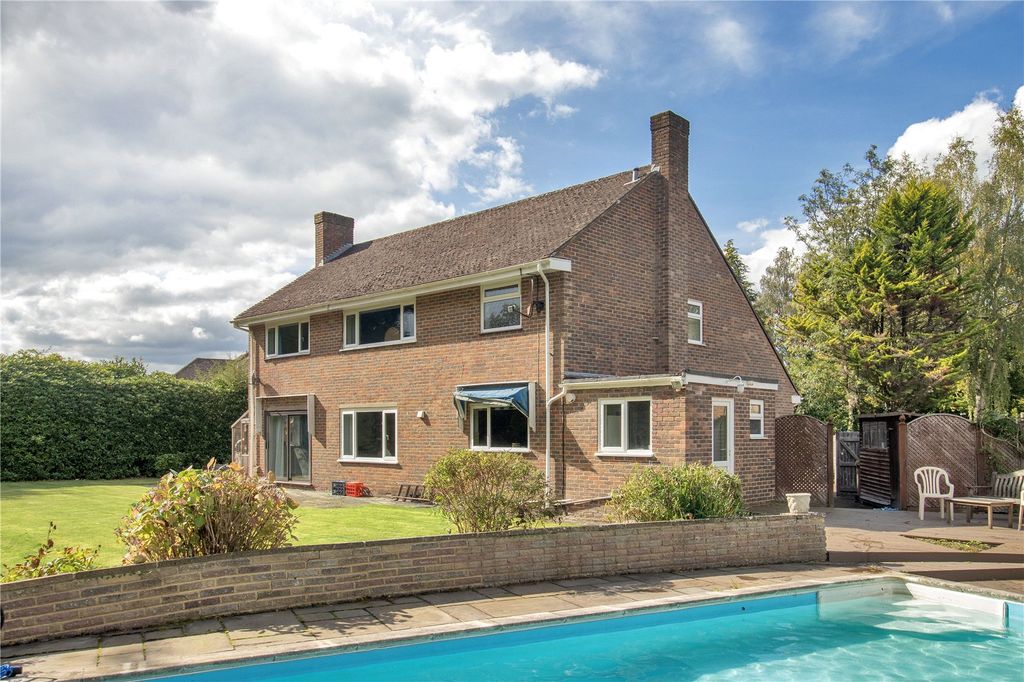 Property photo 2 of 24 House & Pool