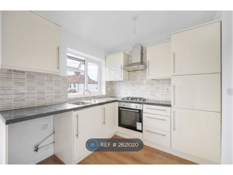 Property photo 3 of 4 Kitchen