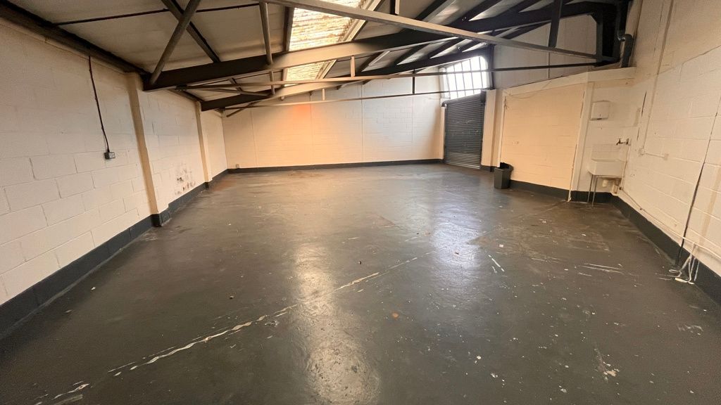 Property photo 3 of 6 Photo 7