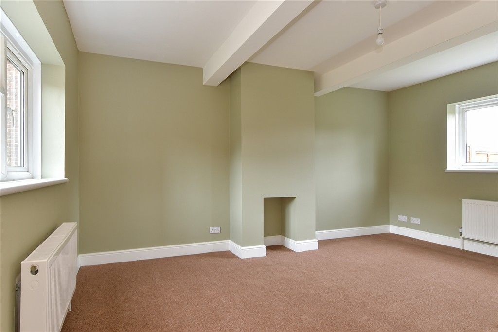 Property photo 2 of 7 Lounge