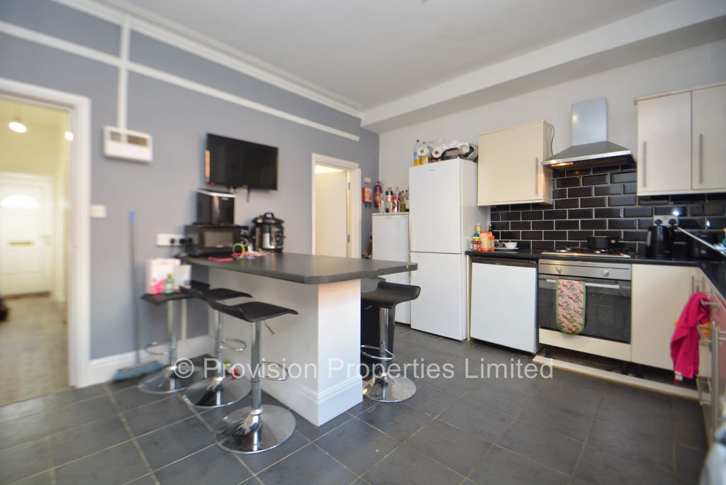 Property photo 2 of 13 Photo