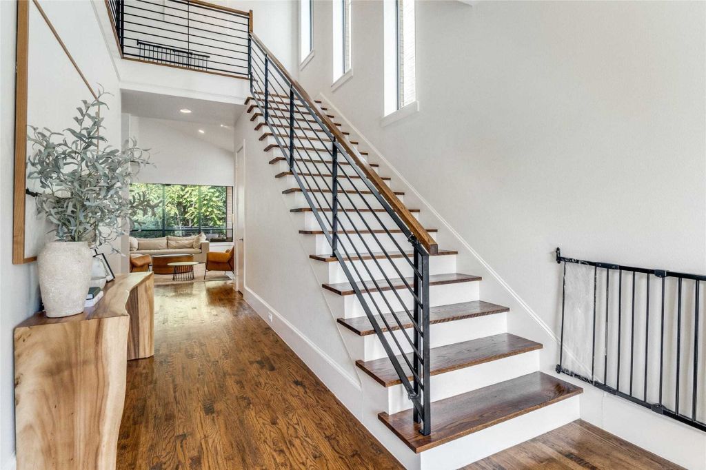 Property photo 3 of 24 <Alttext/>