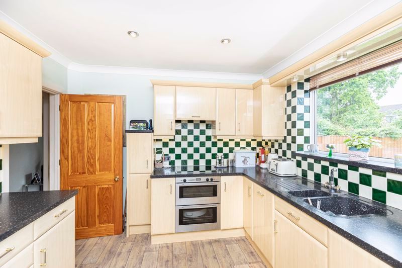 Property photo 3 of 13 Kitchen