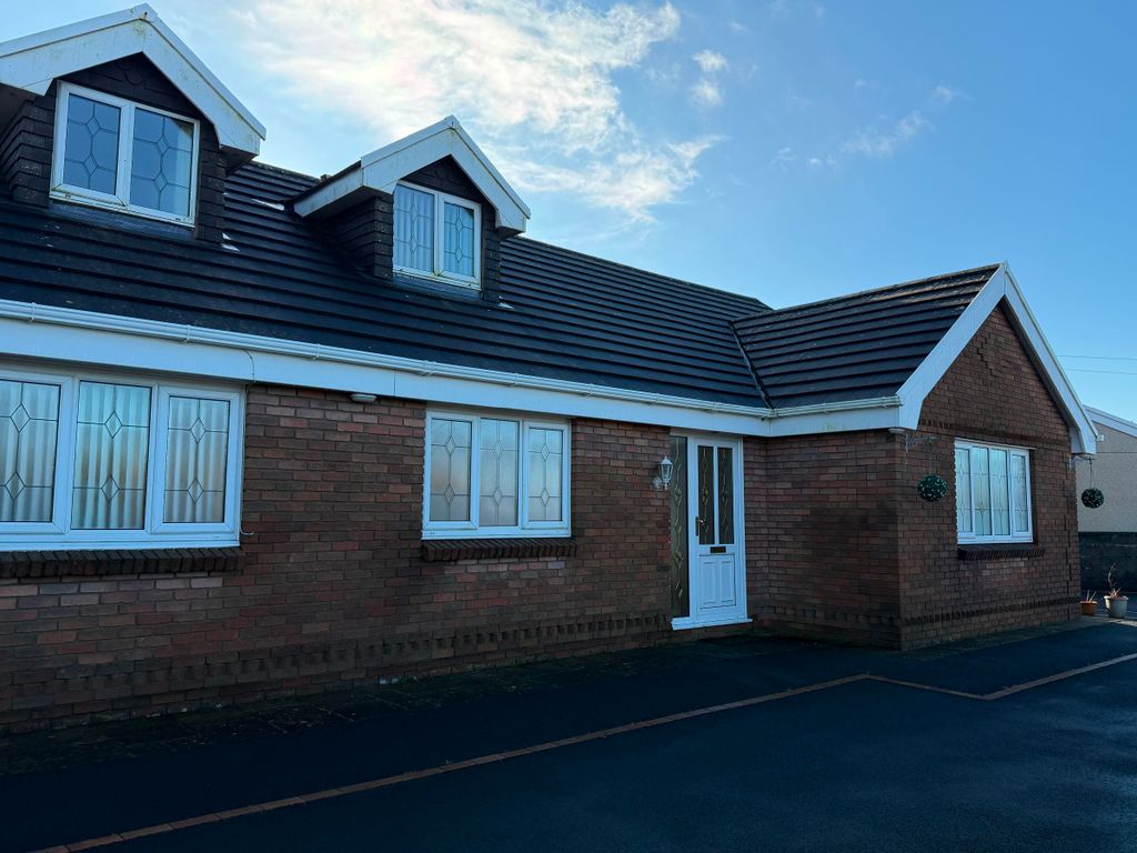 Property photo 2 of 30