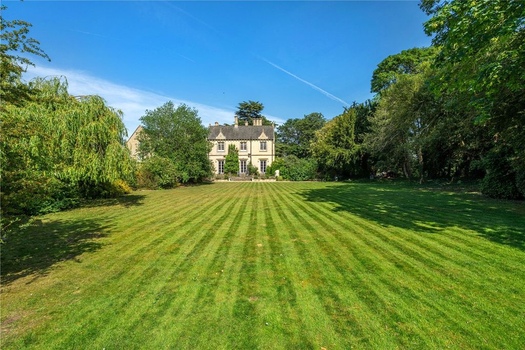 Property photo 1 of 31 Picture No. 06