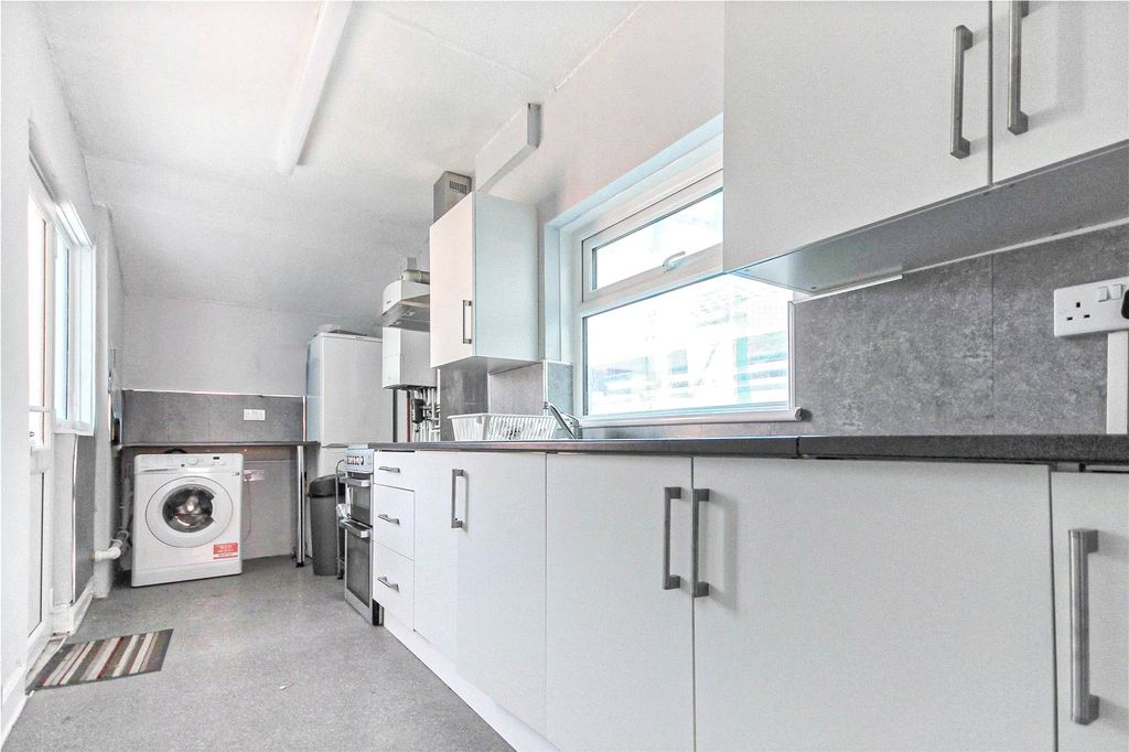 Property photo 2 of 10 Picture No. 39