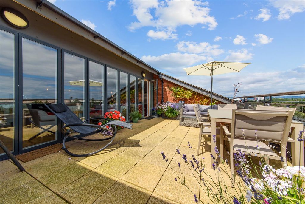 Property photo 1 of 43 Henke-Court-31.Jpg