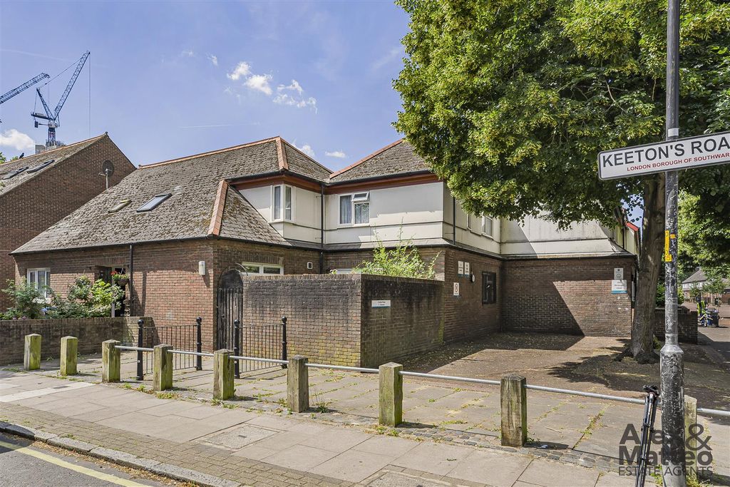 Property photo 1 of 17 Keetons Road