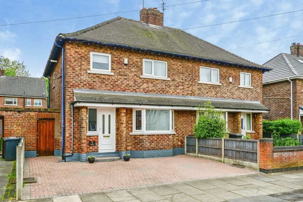 Property photo 1 of 15