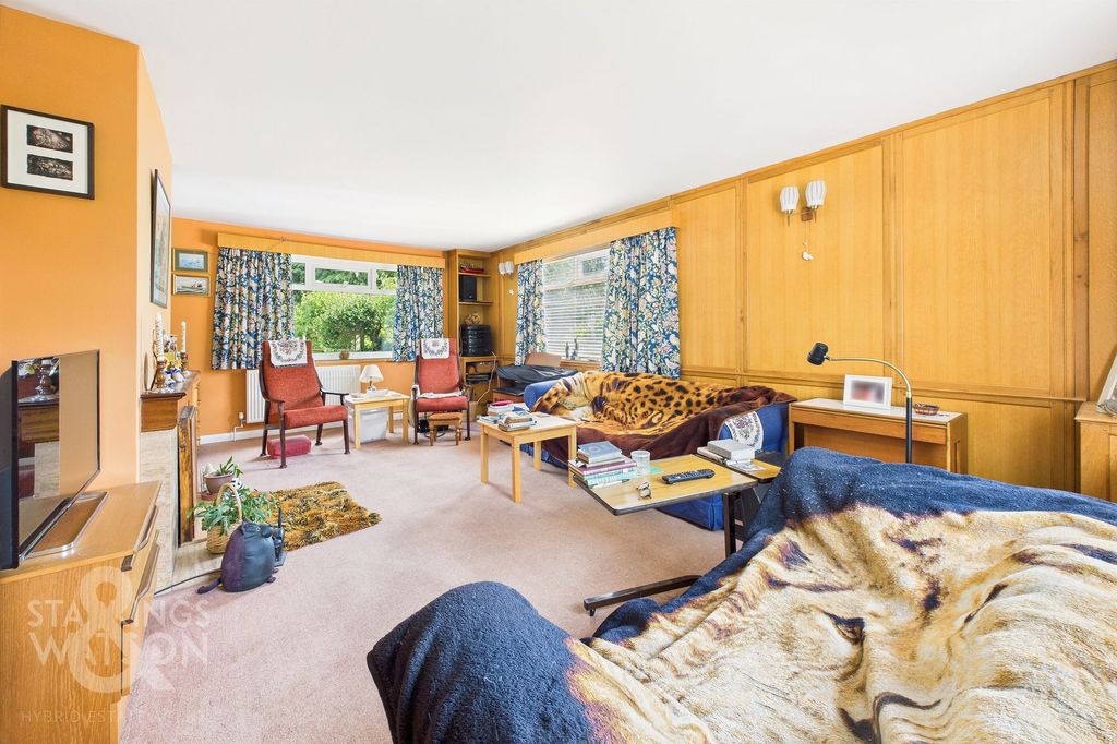 Property photo 2 of 24