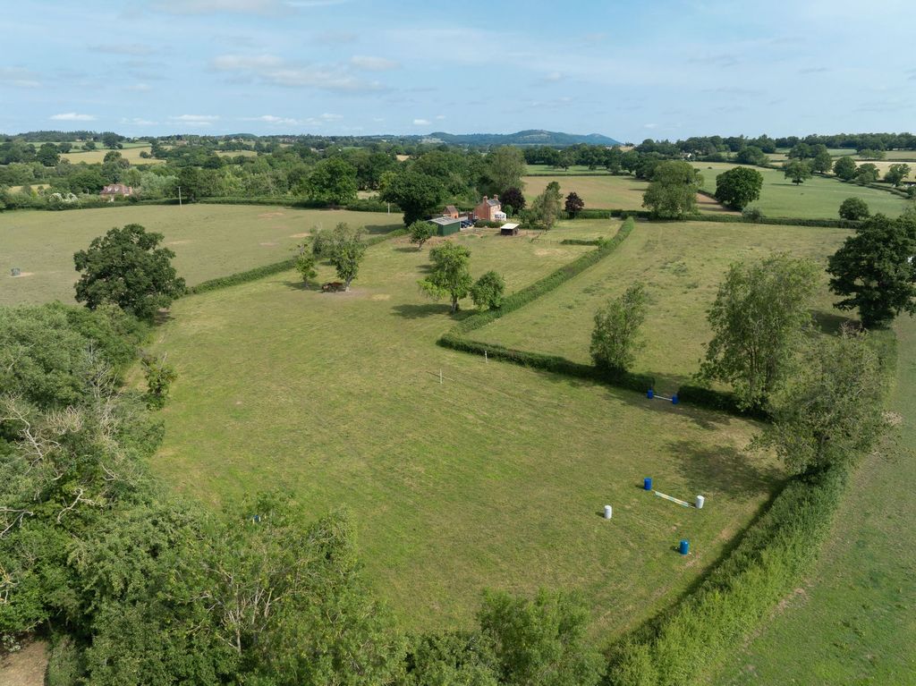 Property photo 3 of 23