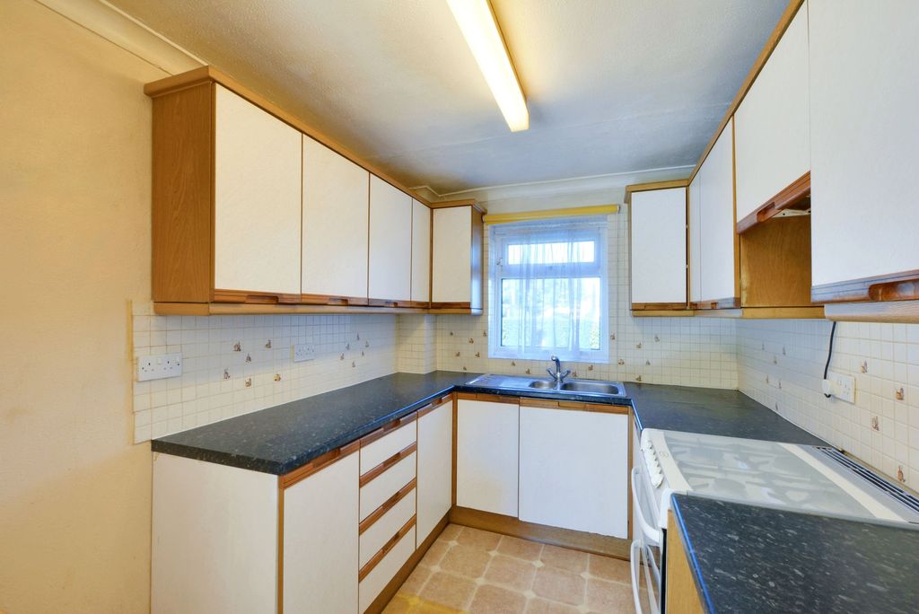 Property photo 3 of 22