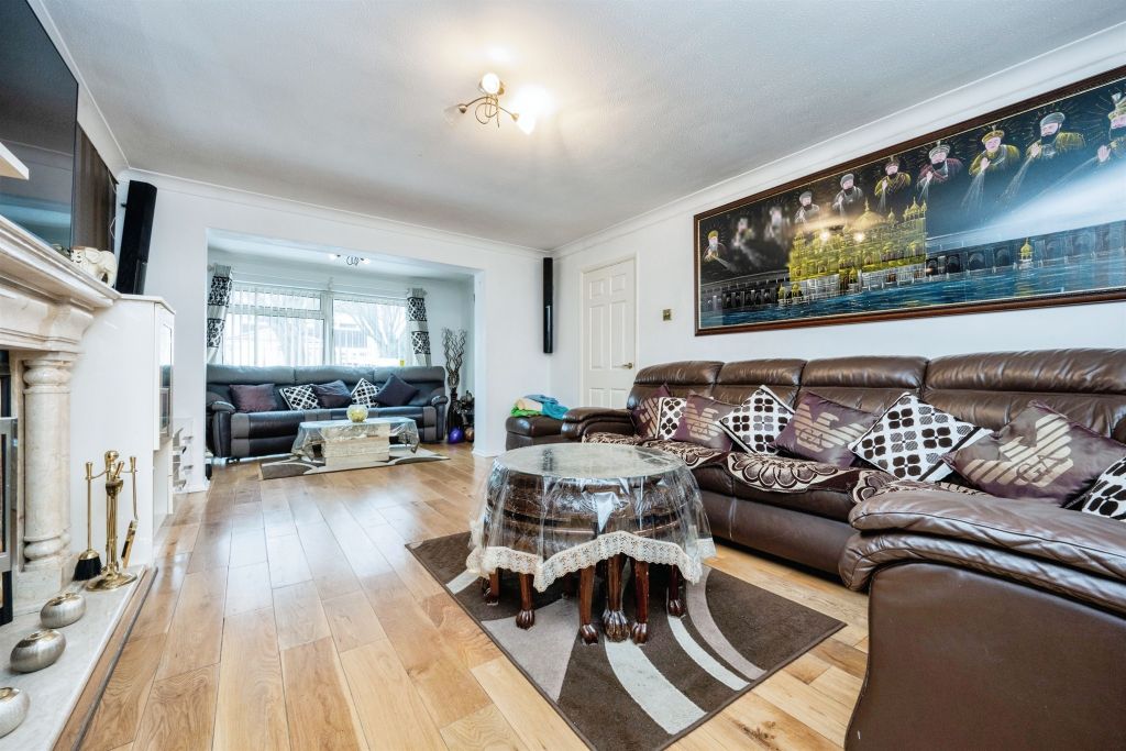 Property photo 3 of 21