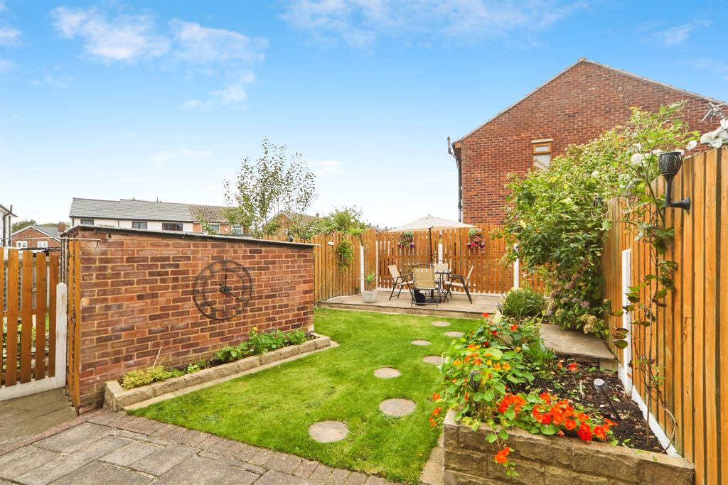 Property photo 2 of 16