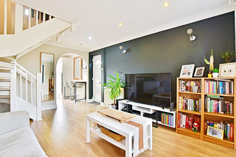 Property photo 3 of 14 Photo 2