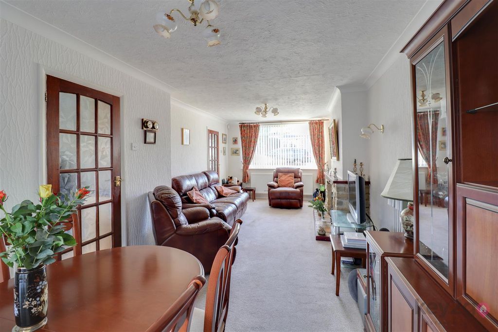 Property photo 2 of 23 Img_3081-Img_3083.Jpg