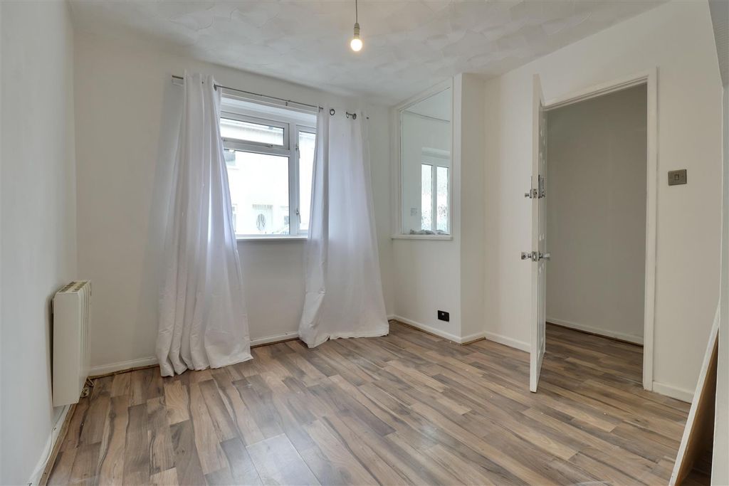Property photo 2 of 10 79Ab4Fce-1066-43F5-8F20-D137C5A8919C_1_201_A.Jpeg