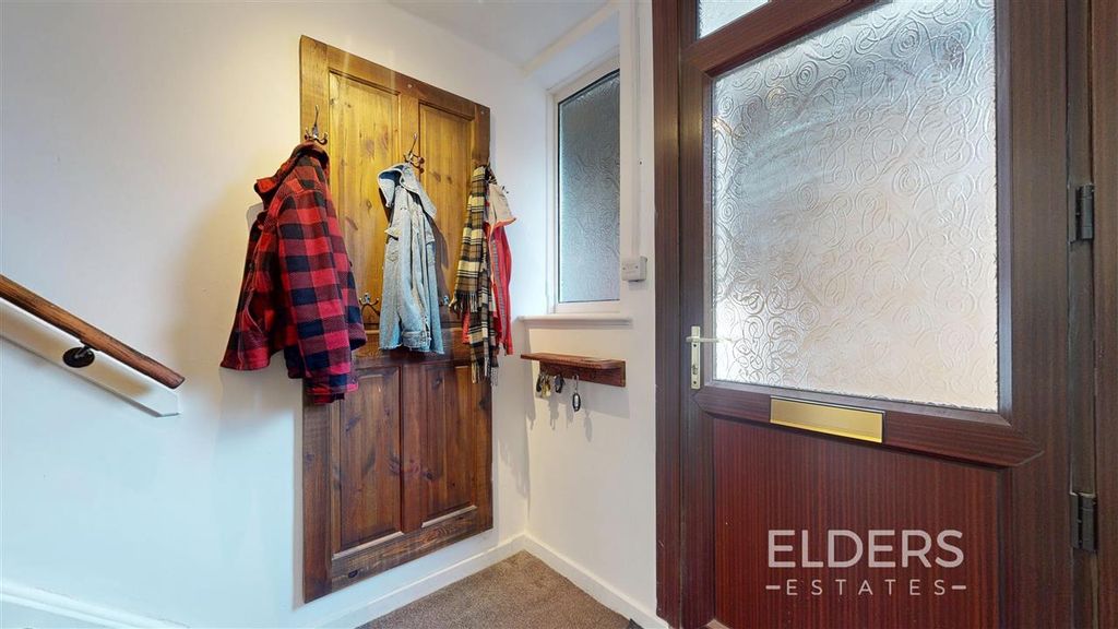 Property photo 2 of 13 Entrance Hall