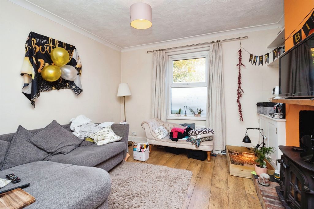 Property photo 3 of 16