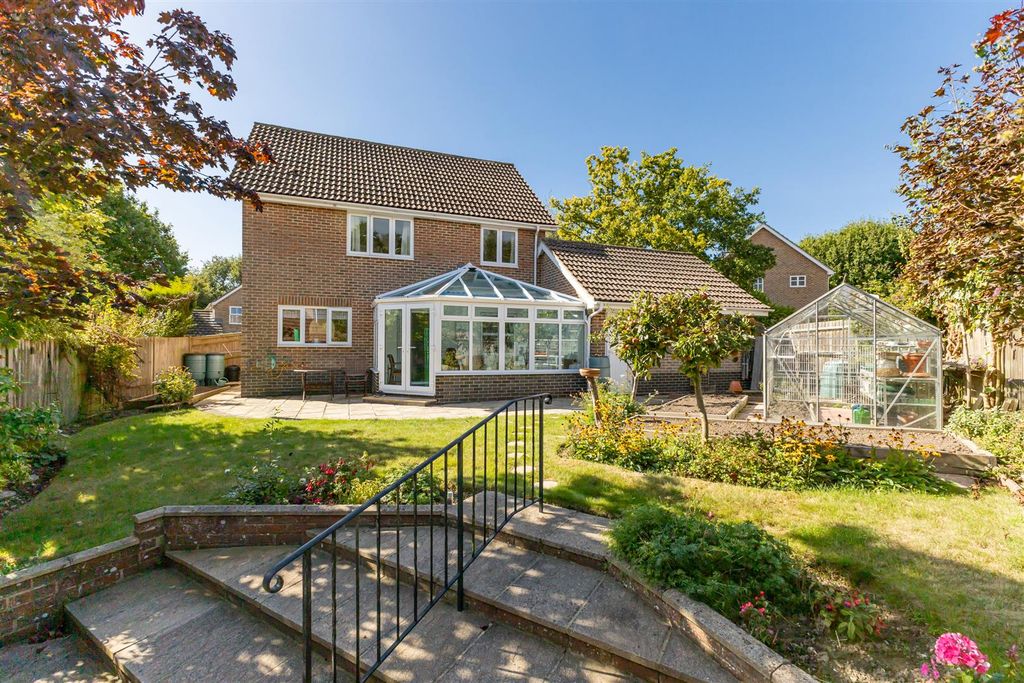 Property photo 2 of 27 Untitled-3669.Jpg