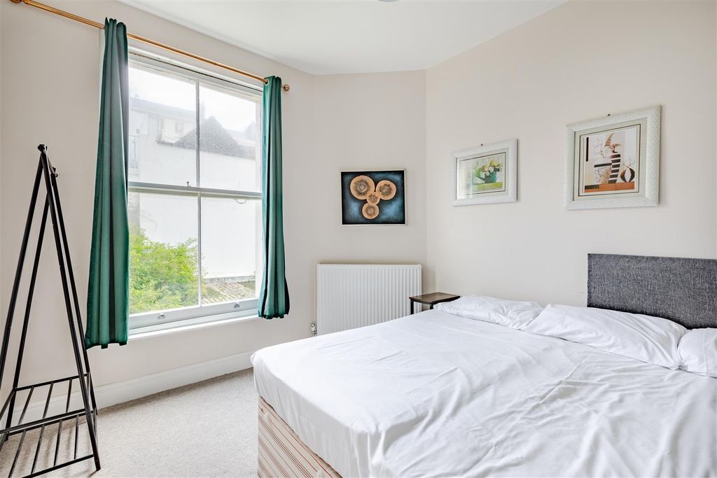 Additional image 12 of 14 bed terraced house to rentFirst Avenue, Hove BN3