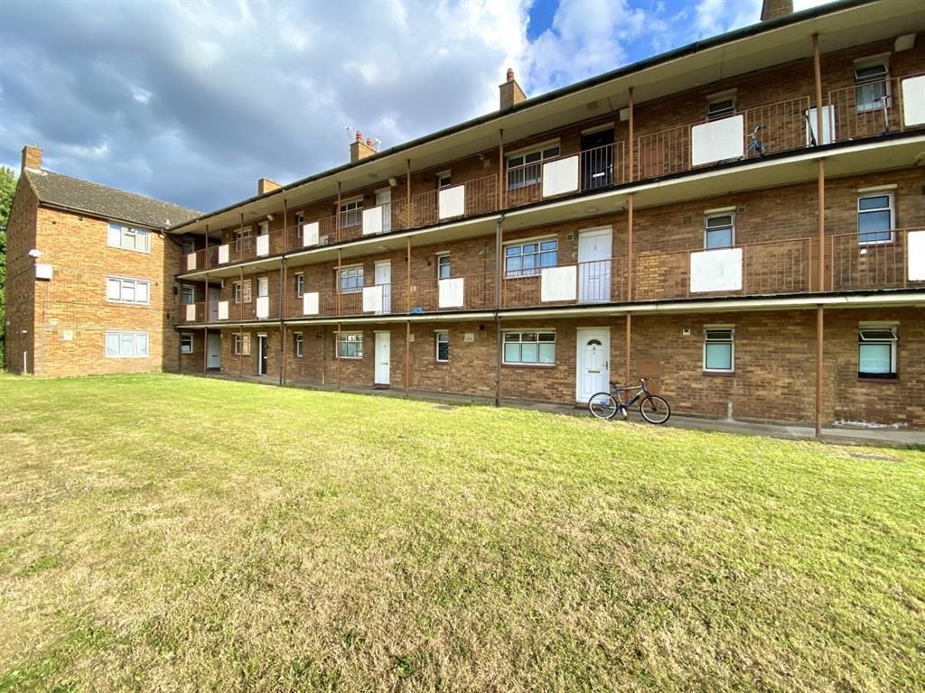 Property photo 1 of 8