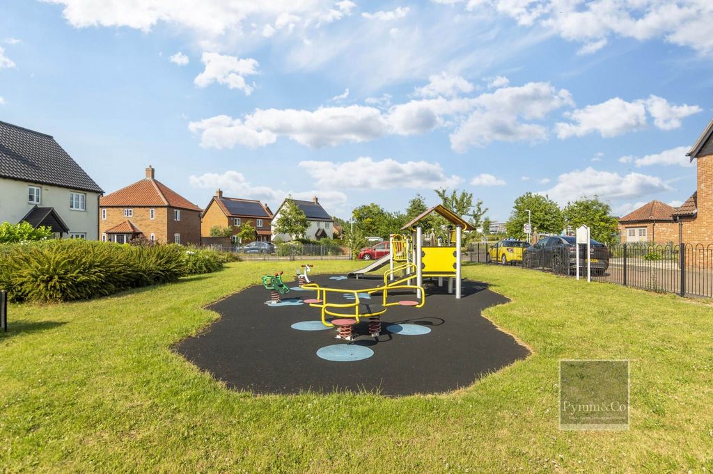 Property photo 3 of 14