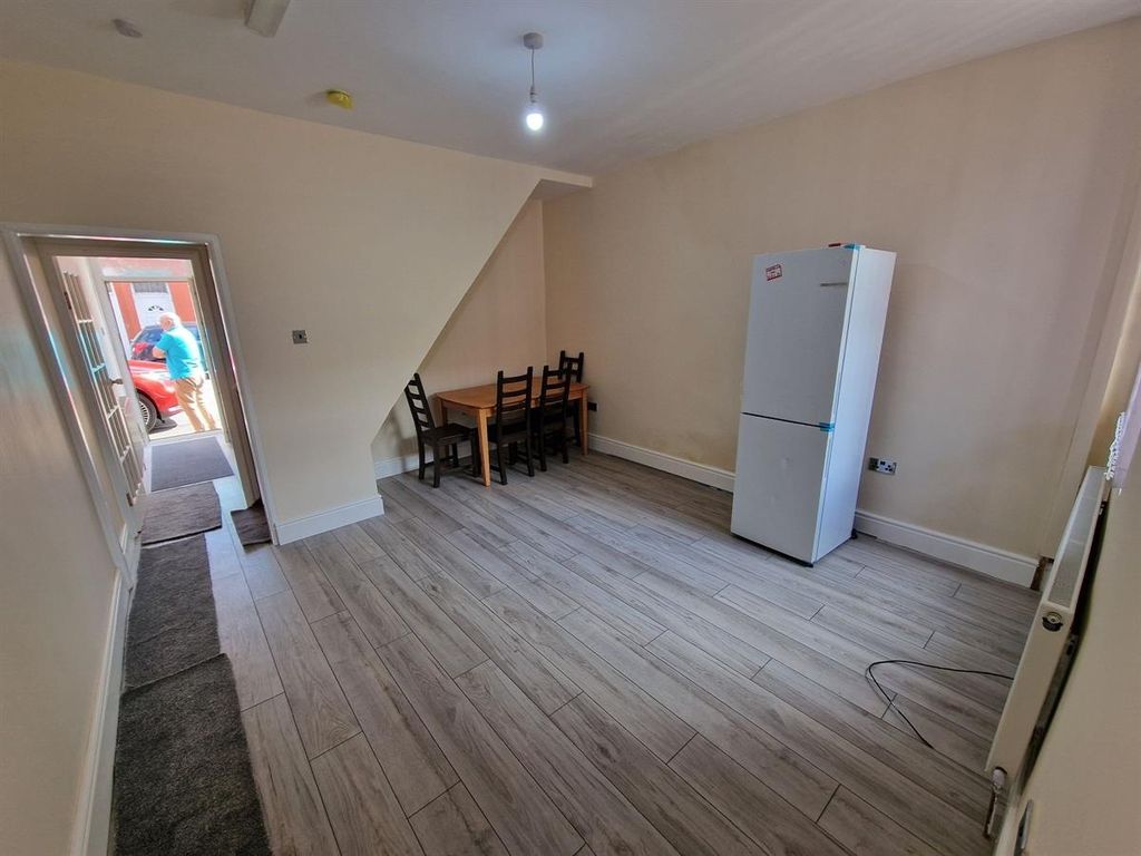 Property photo 3 of 7 A Bright And Spacious Kitchen Area Featuring Light...