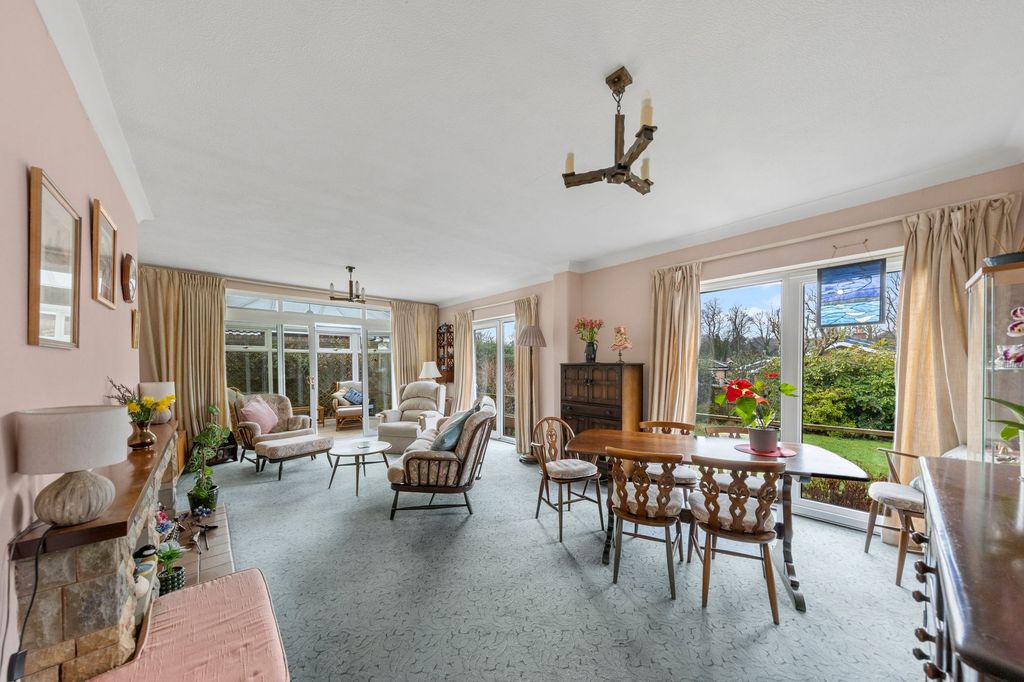 Property photo 3 of 24