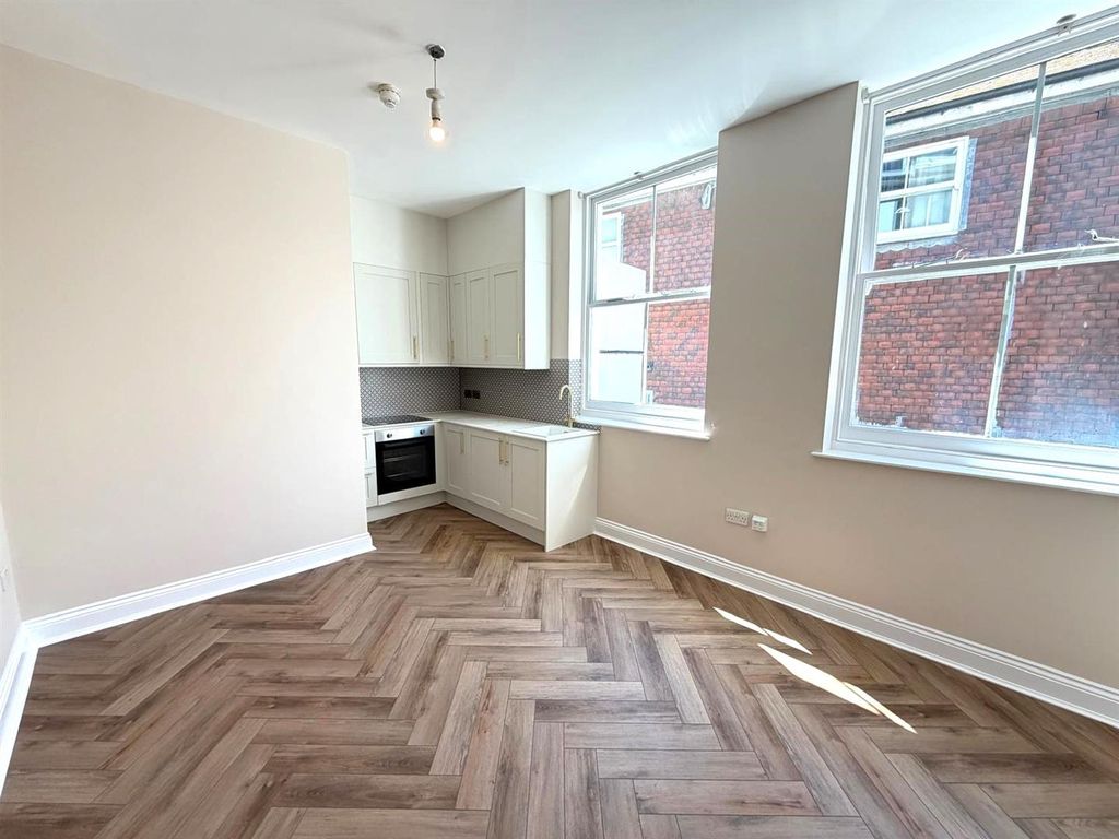 Property photo 2 of 4 Living Room (2).Jpg