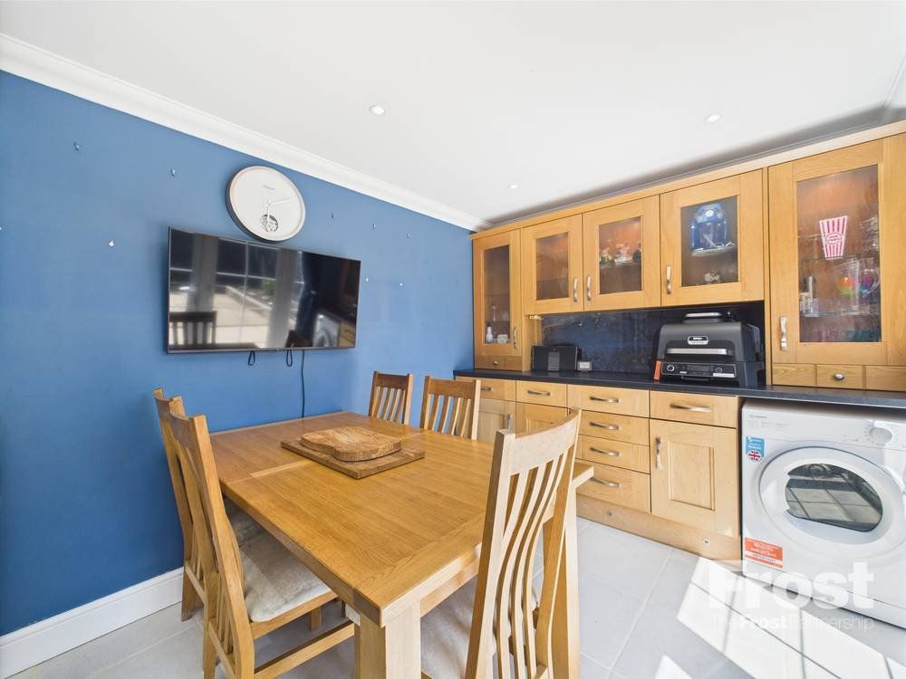 Property photo 3 of 18 Picture No. 11
