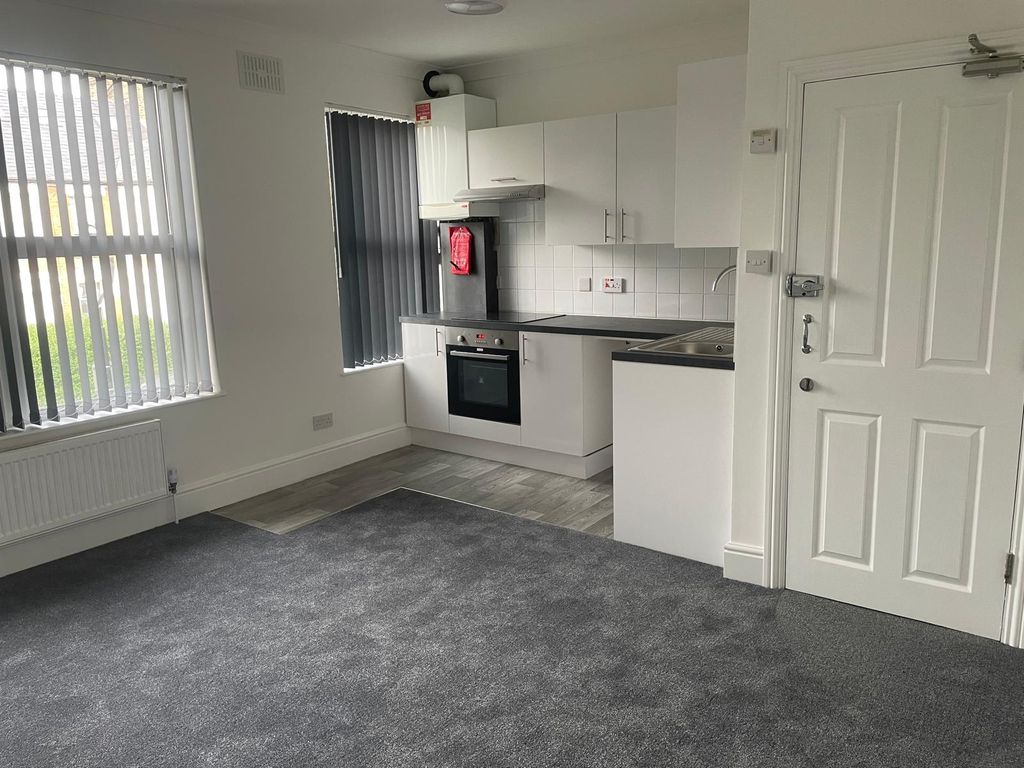 Property photo 2 of 5 1