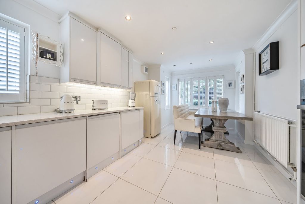 Property photo 3 of 20 Picture No. 12