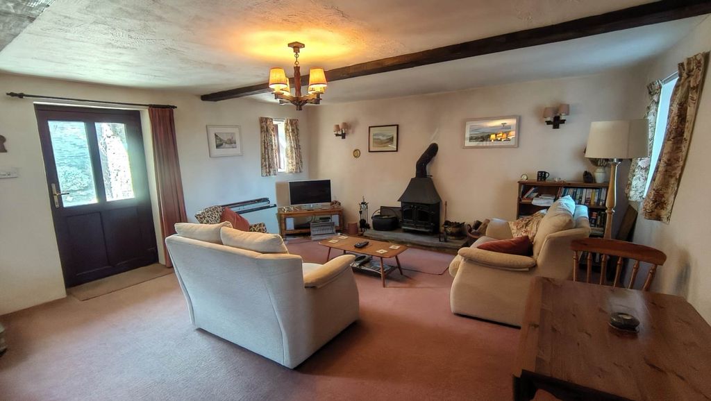 Property photo 2 of 29