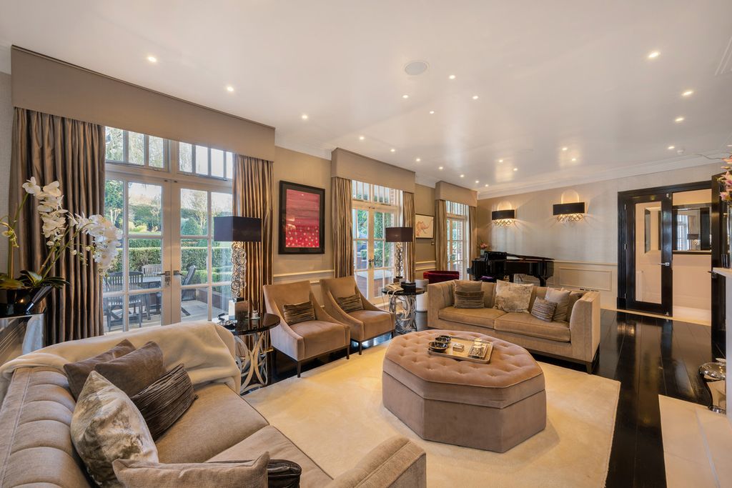 Property photo 3 of 15