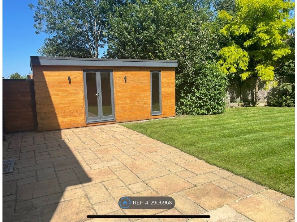 Property photo 3 of 24