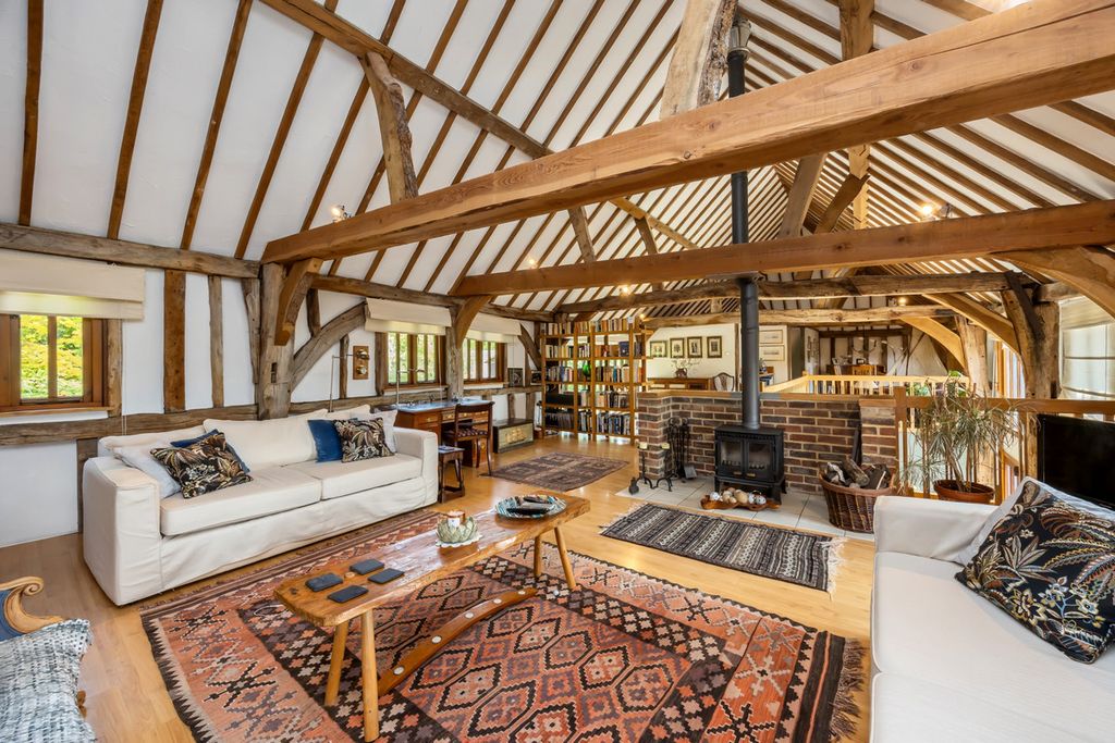 Property photo 3 of 26