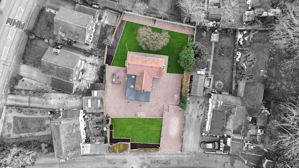 Property photo 2 of 47