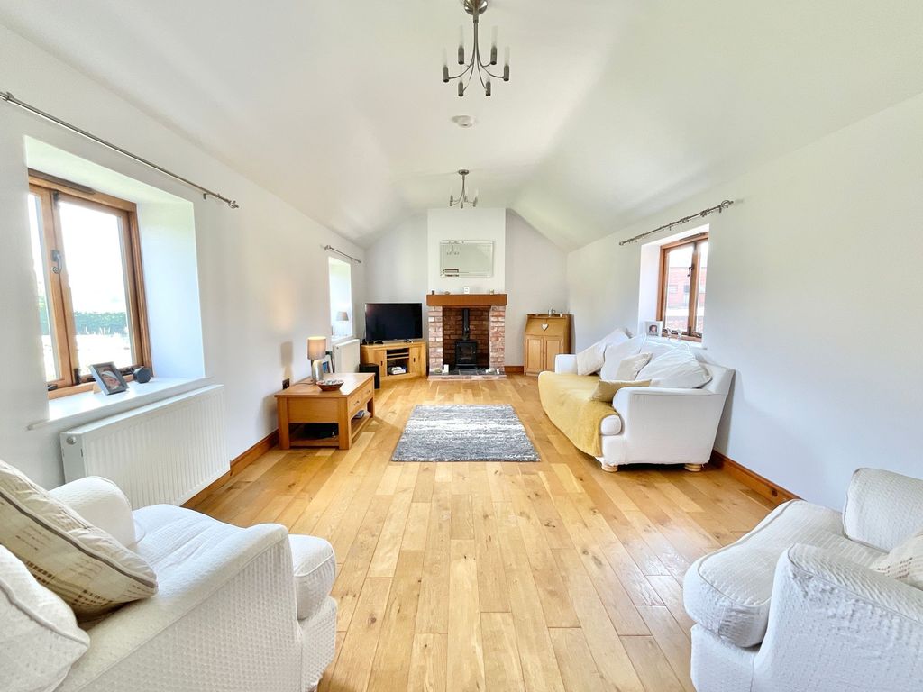 Property photo 3 of 29