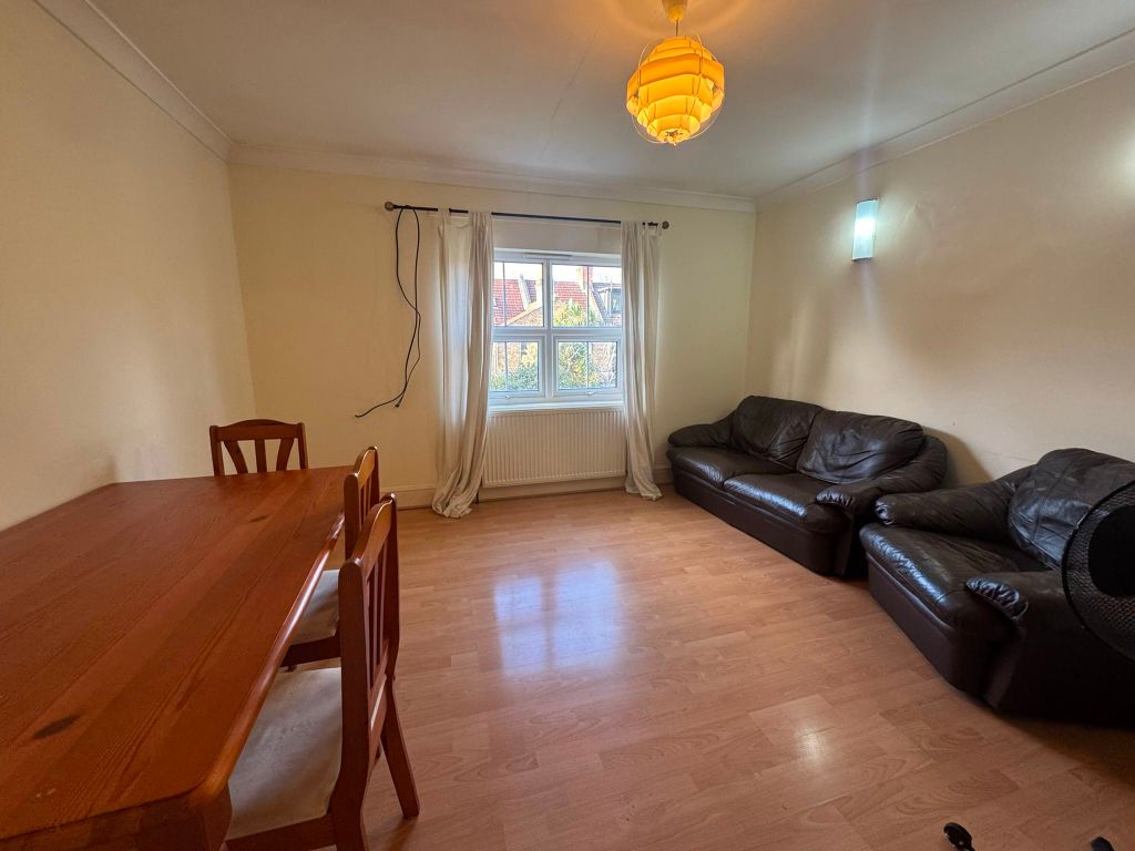 Property photo 2 of 5