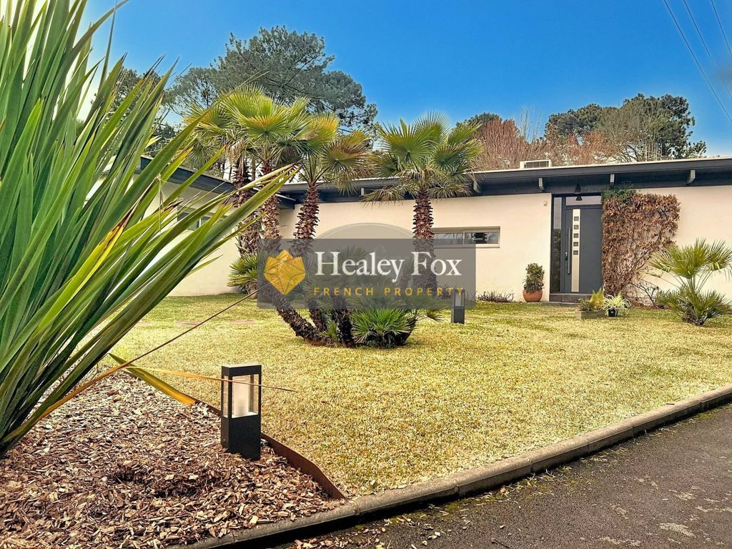 Property photo 1 of 21