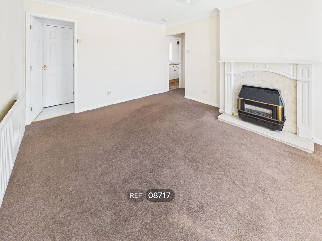 Property photo 2 of 8 Living Room