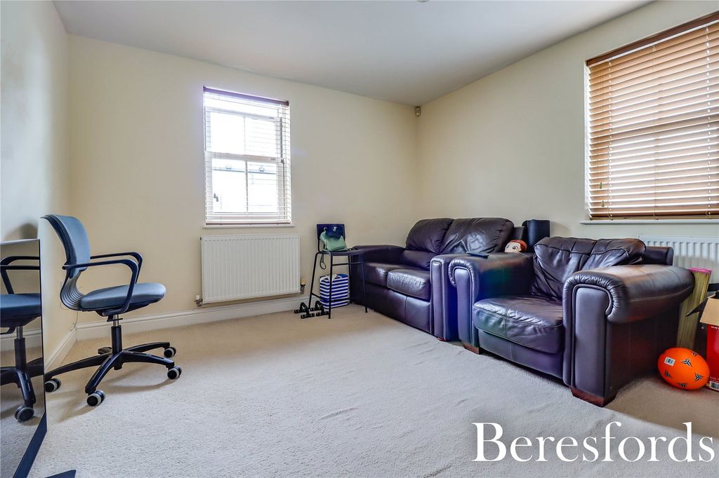 Property photo 3 of 7 Picture No. 02