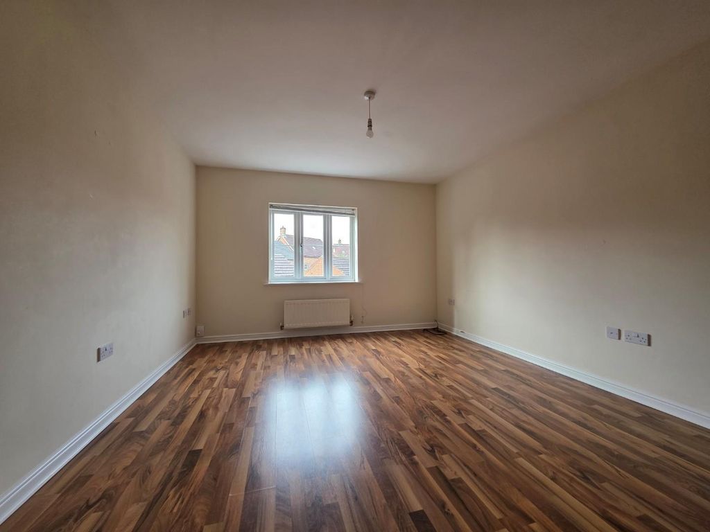 Property photo 2 of 8 10.Jpg