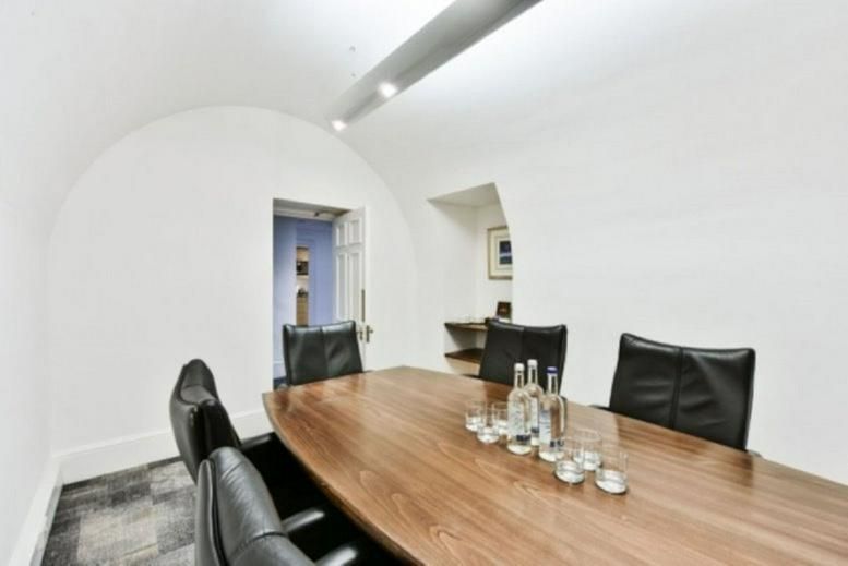 Property photo 3 of 10