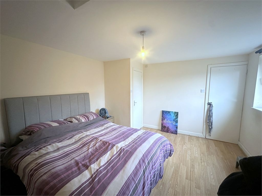 Property photo 3 of 7 Picture 3